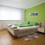 Outlet Apartamento *