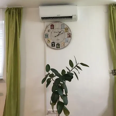 Outlet דירה מצינגן